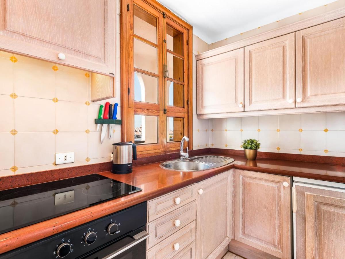 665 Parque Santiago 2, Sea Front, Wifi Apartment Playa de las Americas  Luaran gambar